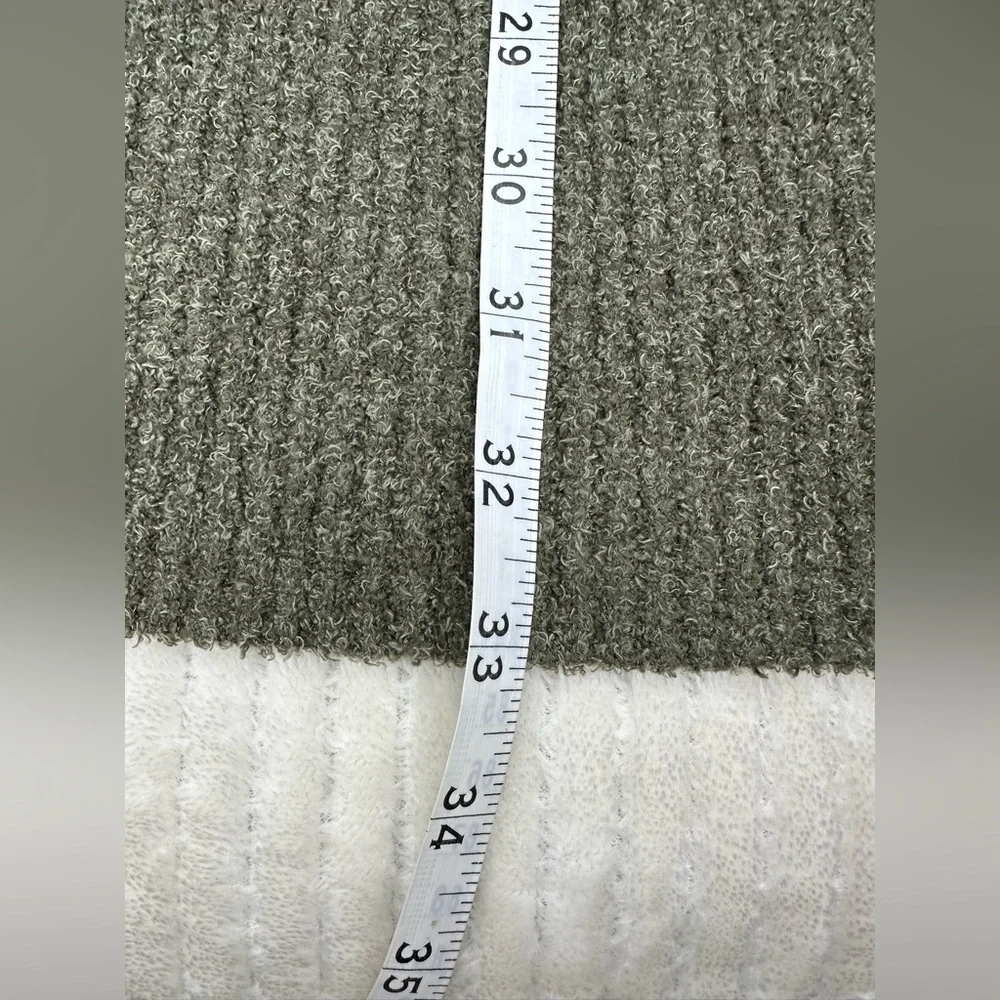 Barefoot Dreams Green Cozy Chic Lite Circle Cardigan/ Sweater Oversized Small - Picture 10 of 12